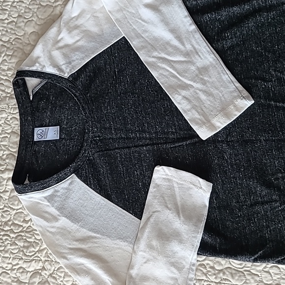 Alternative top womens XS gray - Picture 1 of 5